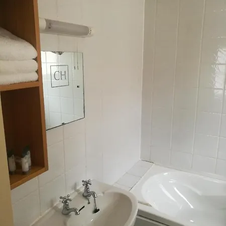 Killarney House Western Road 3* كورك