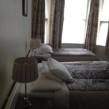 Killarney House Western Road بيت ضيافة