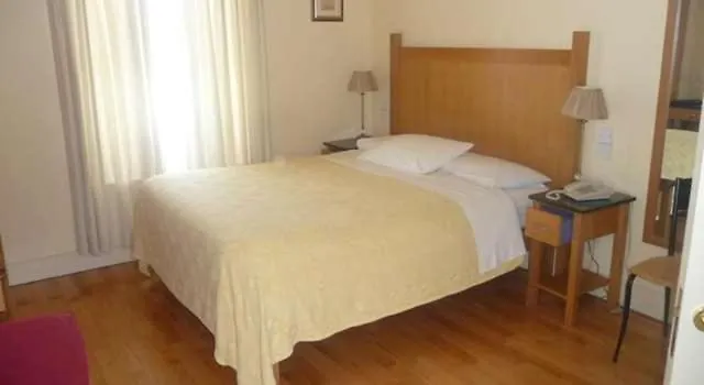 Killarney House Western Road 3*