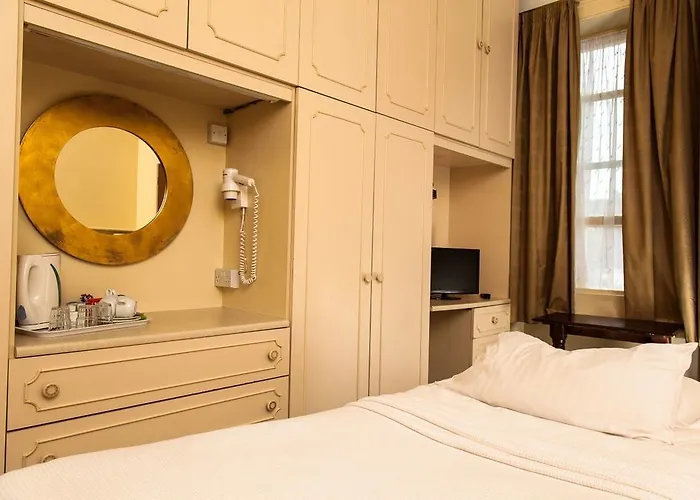 Killarney House Western Road 3*