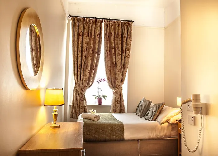 Гостевой дом Killarney House Western Road 3*